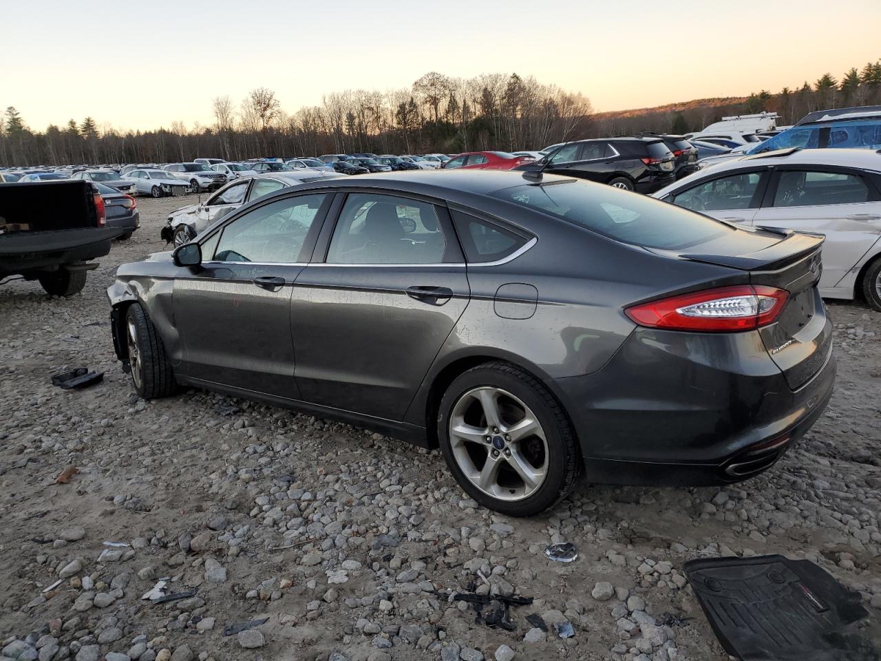 VIN 3FA6P0T90FR241023 2015 FORD FUSION no.2