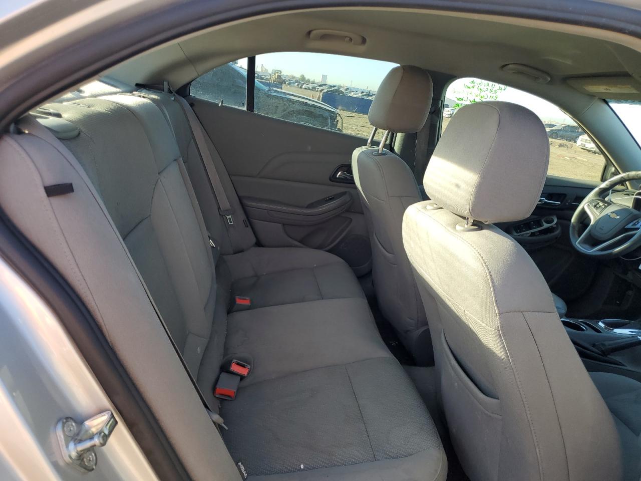 2015 Chevrolet Malibu - Image 10