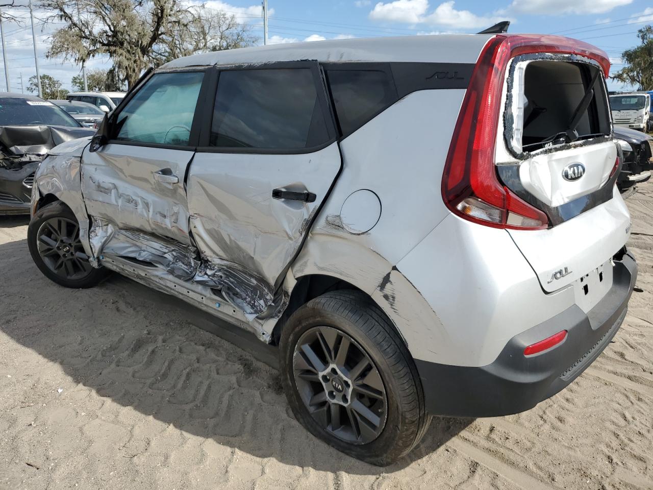 2021 Kia Soul - Image 2