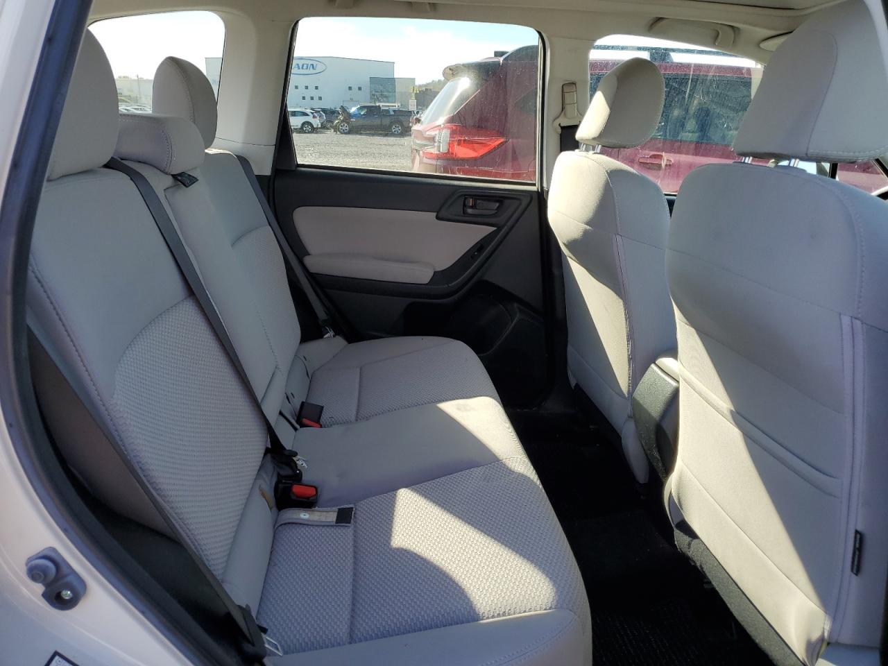 2015 Subaru Forester - Image 11