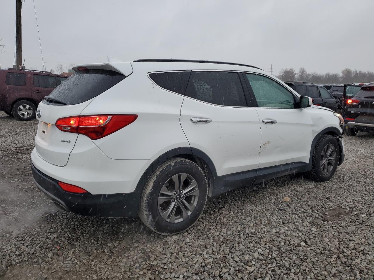2015 Hyundai Santa Fe - Image 3