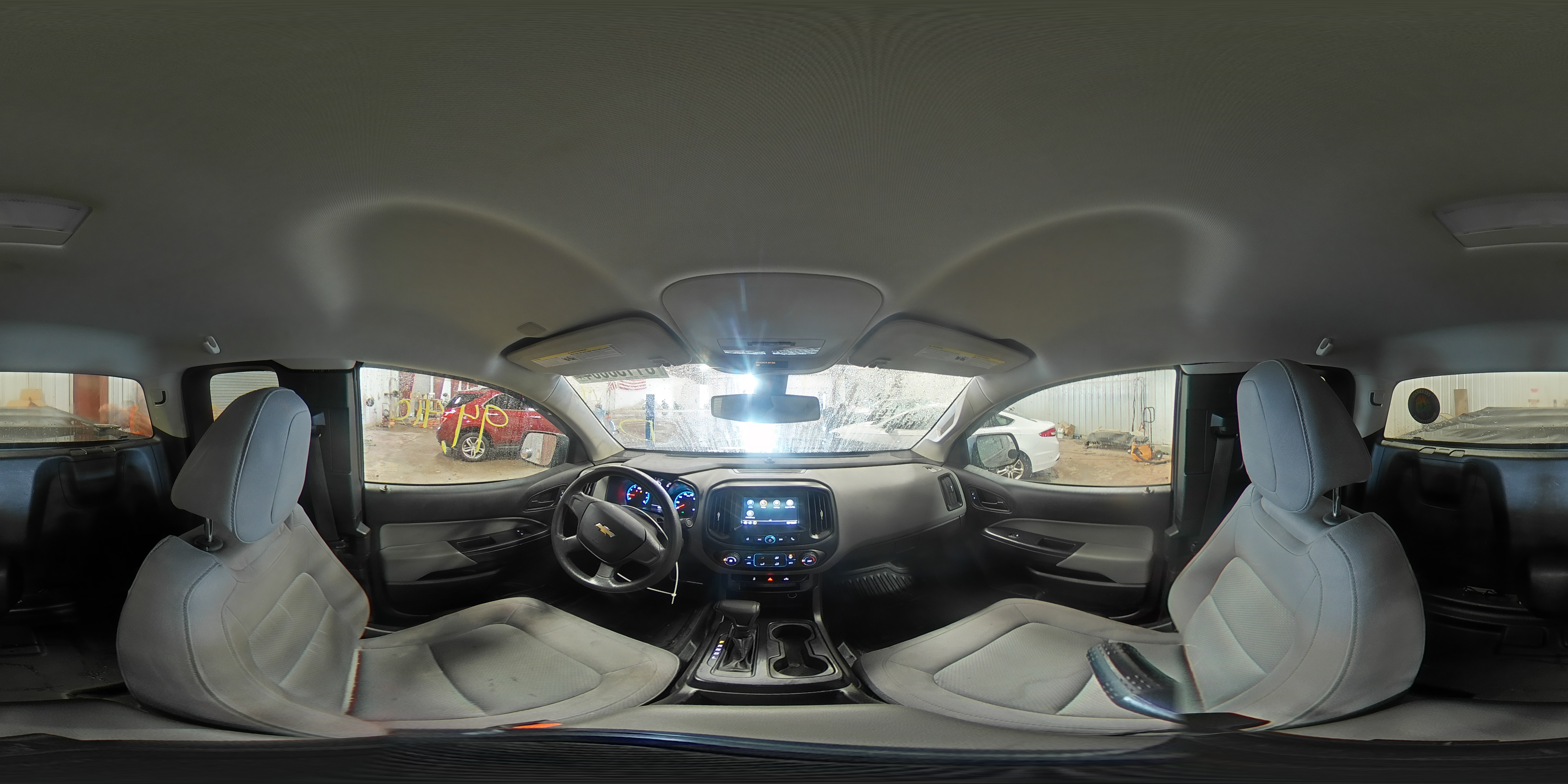 2019 Chevrolet Colorado - Image 14