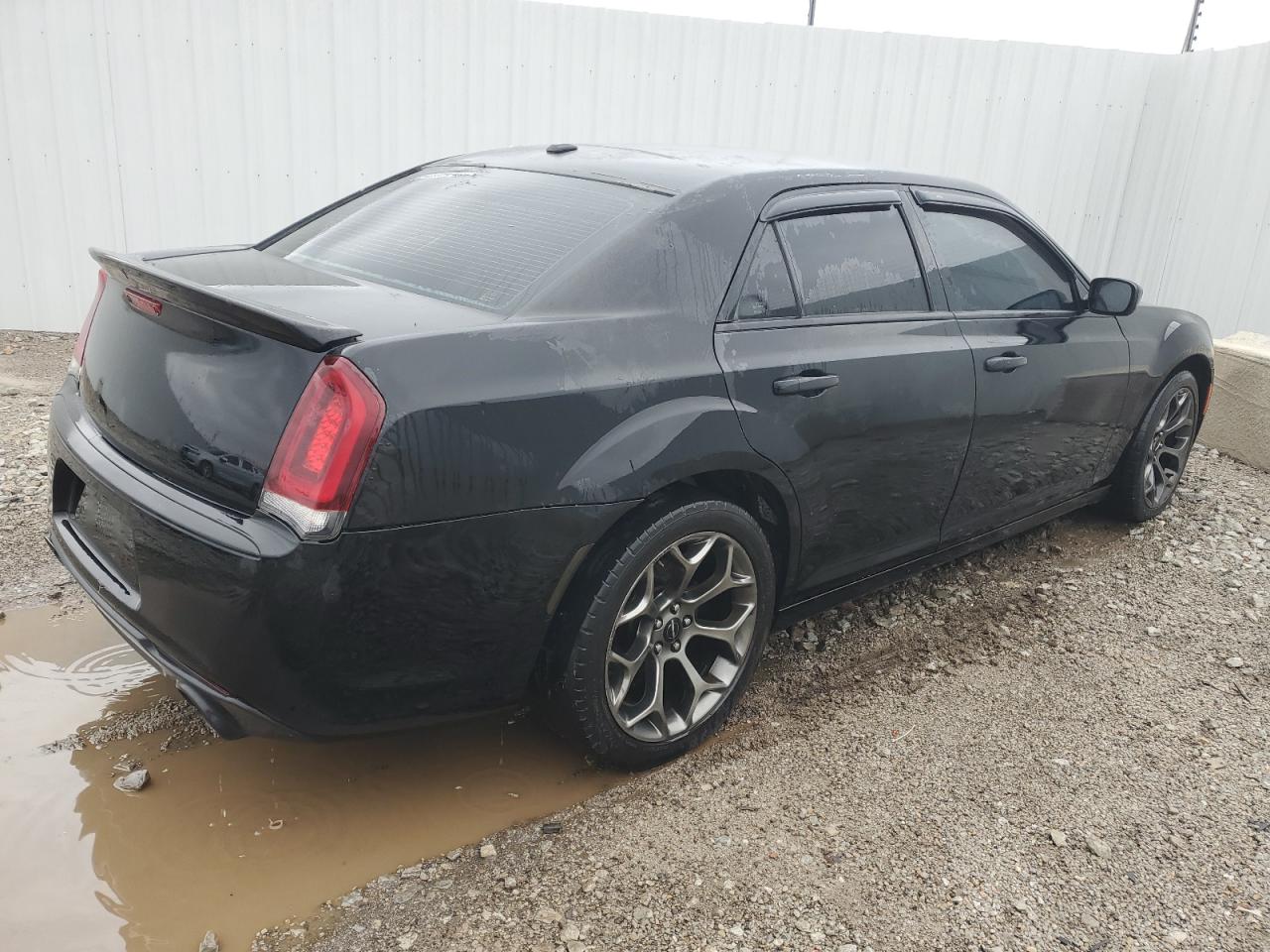 2016 Chrysler 300 - Image 3