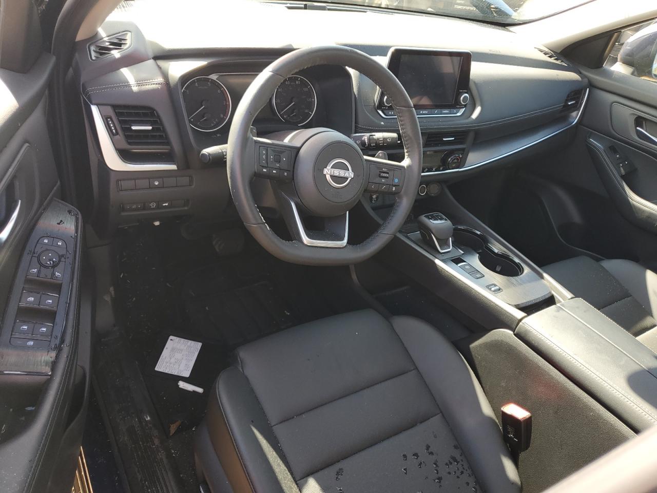 2024 Nissan Rogue - Image 8