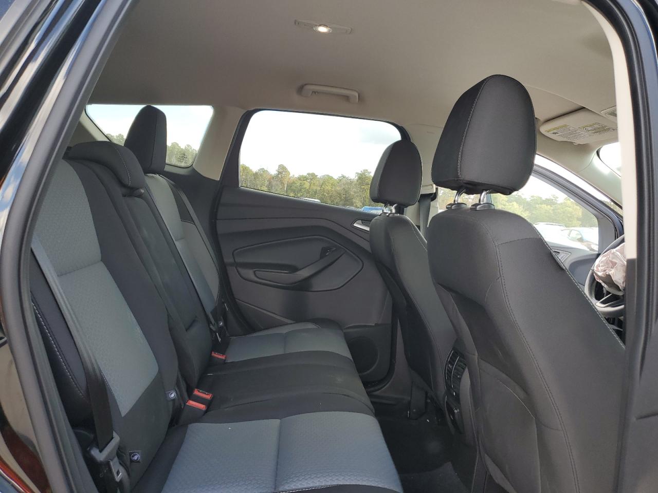 2017 Ford Escape - Image 11