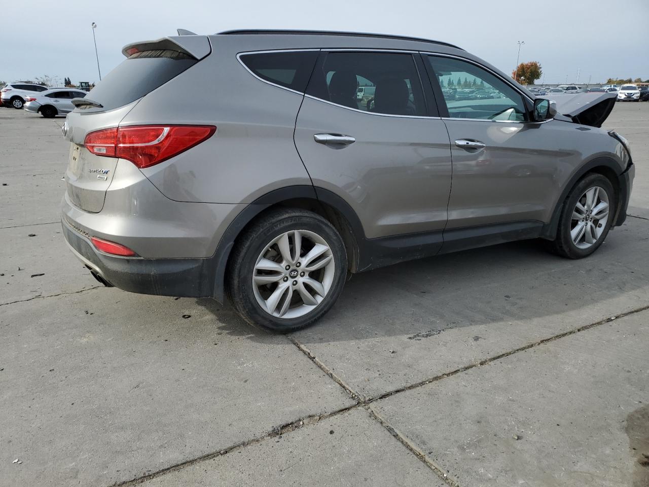 2014 Hyundai Santa Fe - Image 3