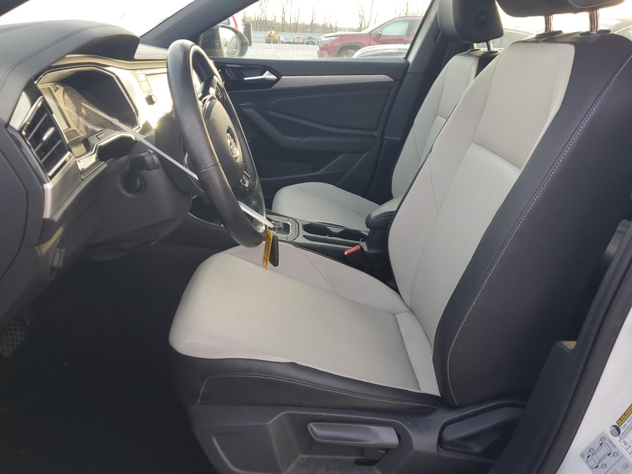 2019 Volkswagen Jetta - Image 7