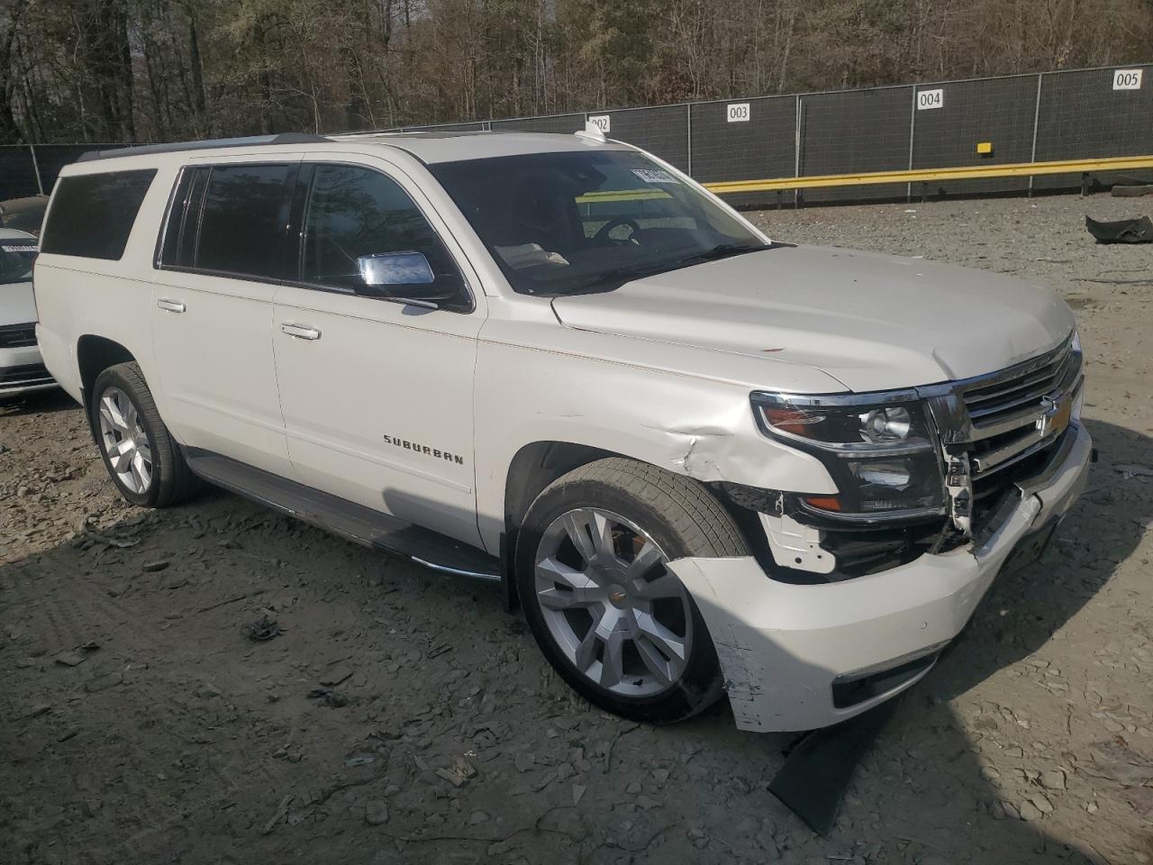 2017 Chevrolet Suburban - Image 4