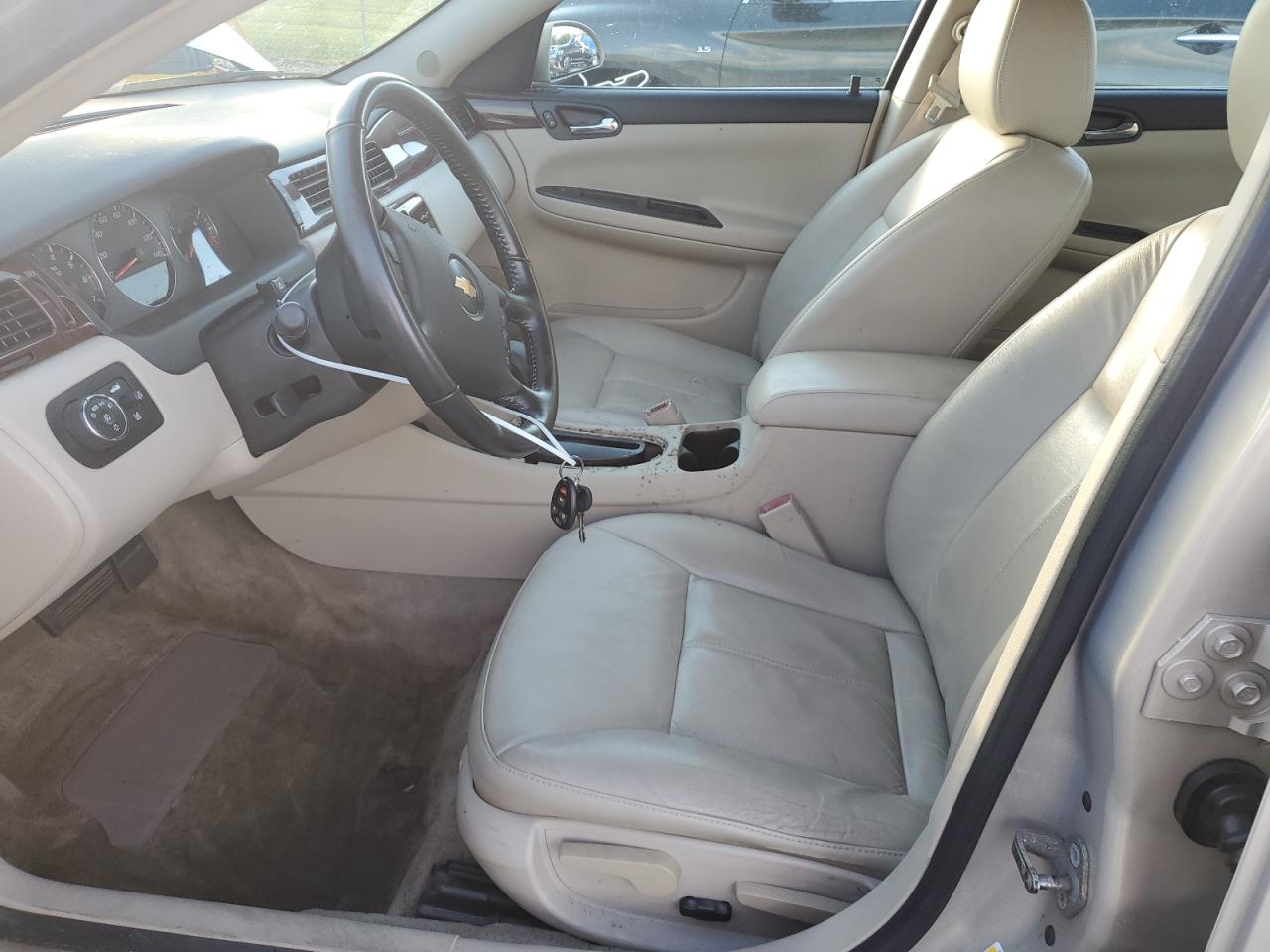 2010 Chevrolet Impala - Image 7