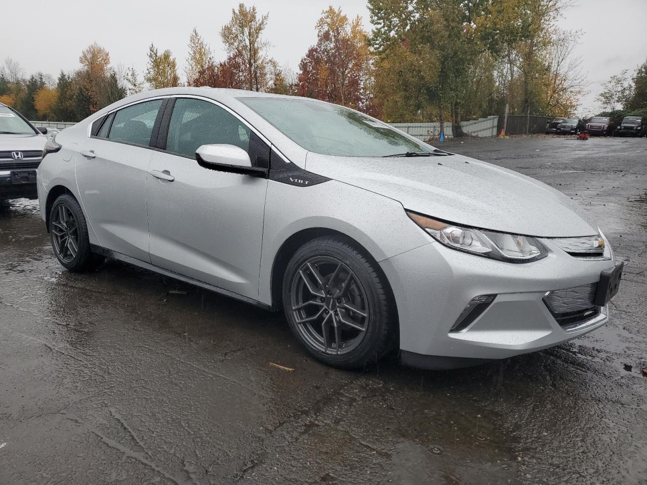 2017 Chevrolet Volt - Image 4