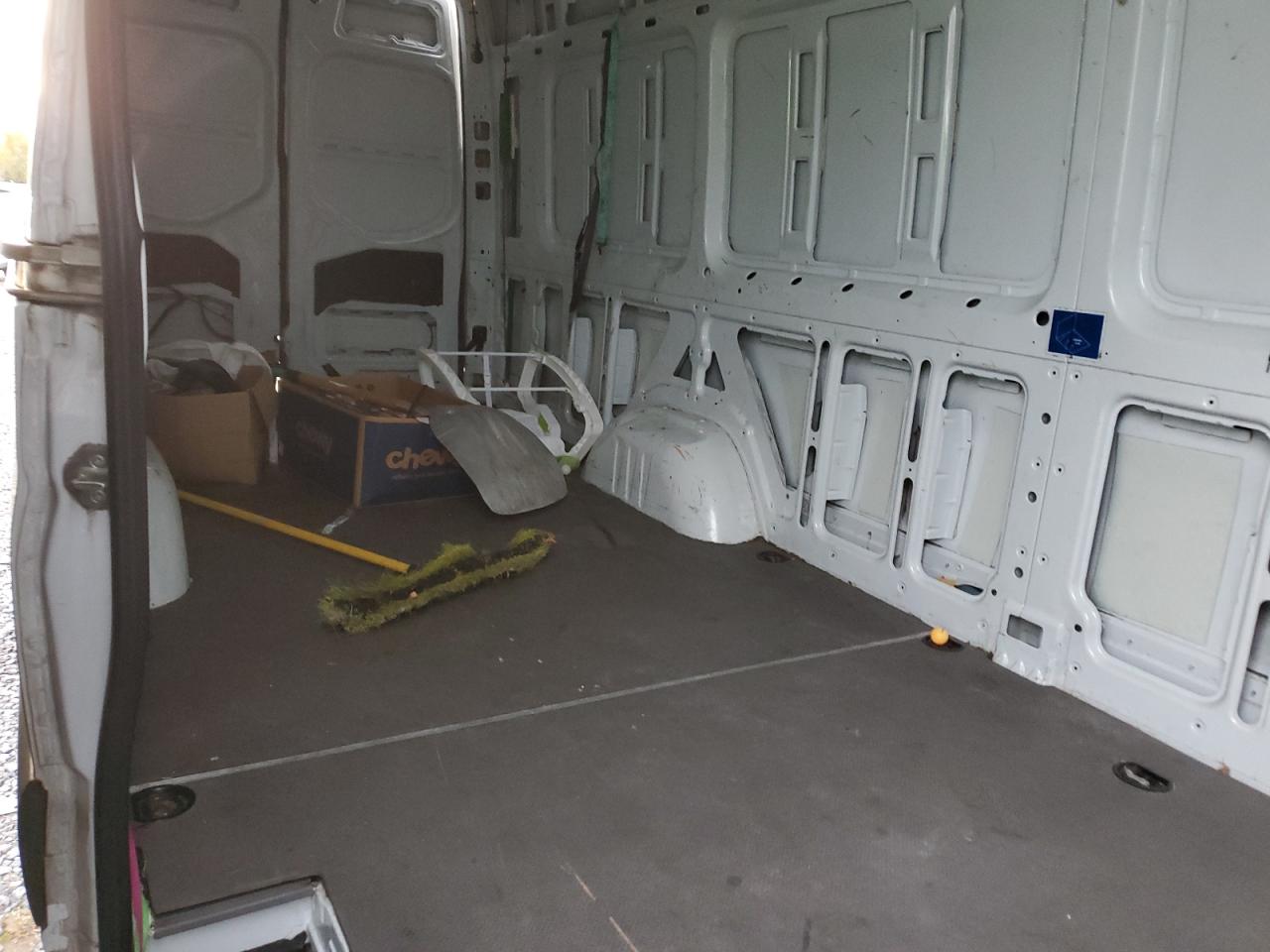 2019 Mercedes-Benz Sprinter - Image 10