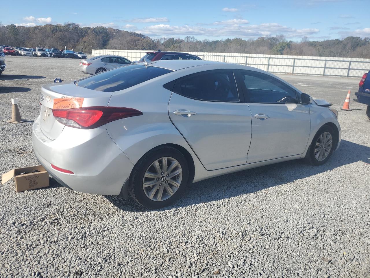 2014 Hyundai Elantra - Image 3