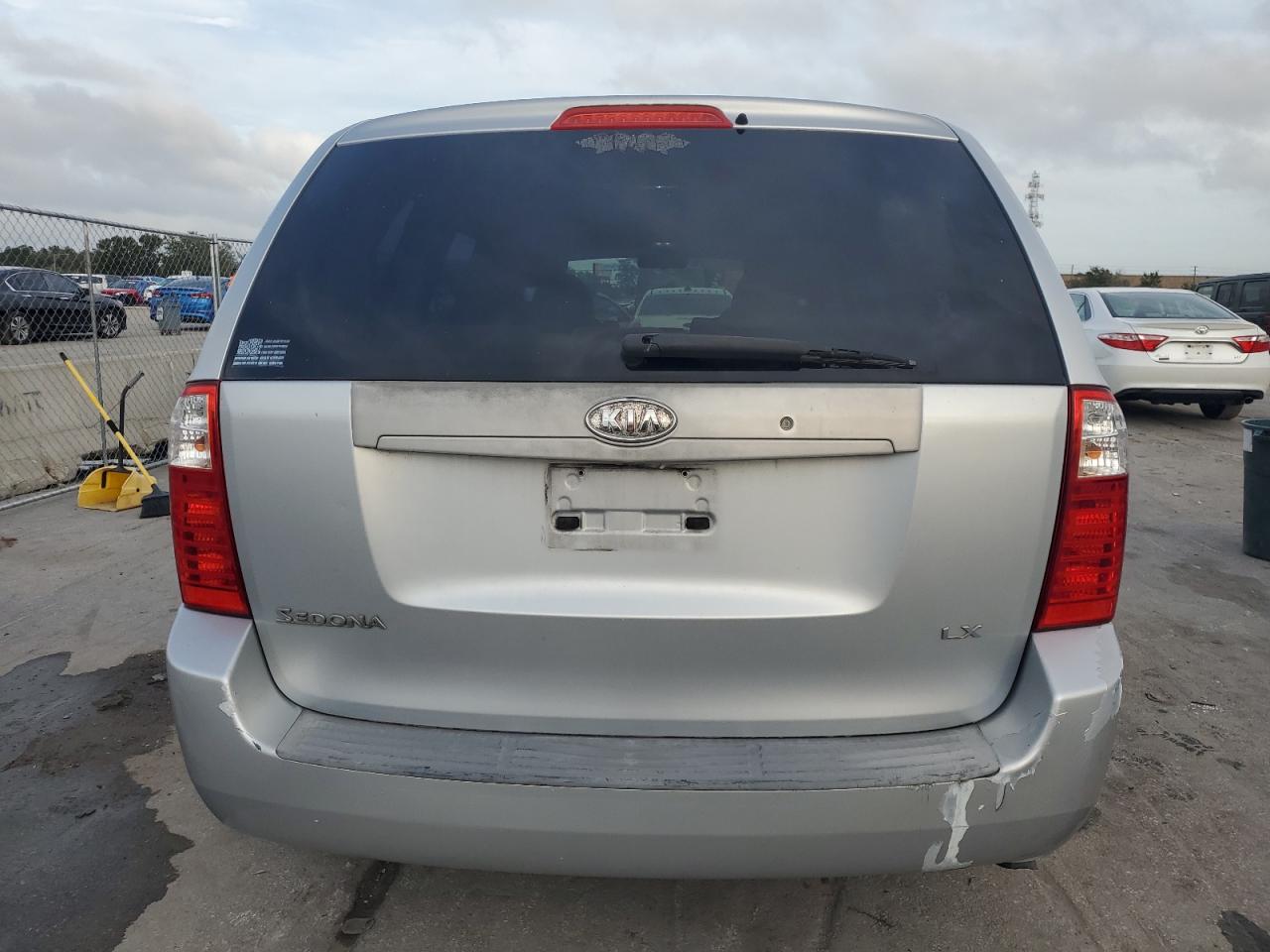 2006 Kia Sedona Ex VIN: KNDMB233566025432 Lot: 79539434