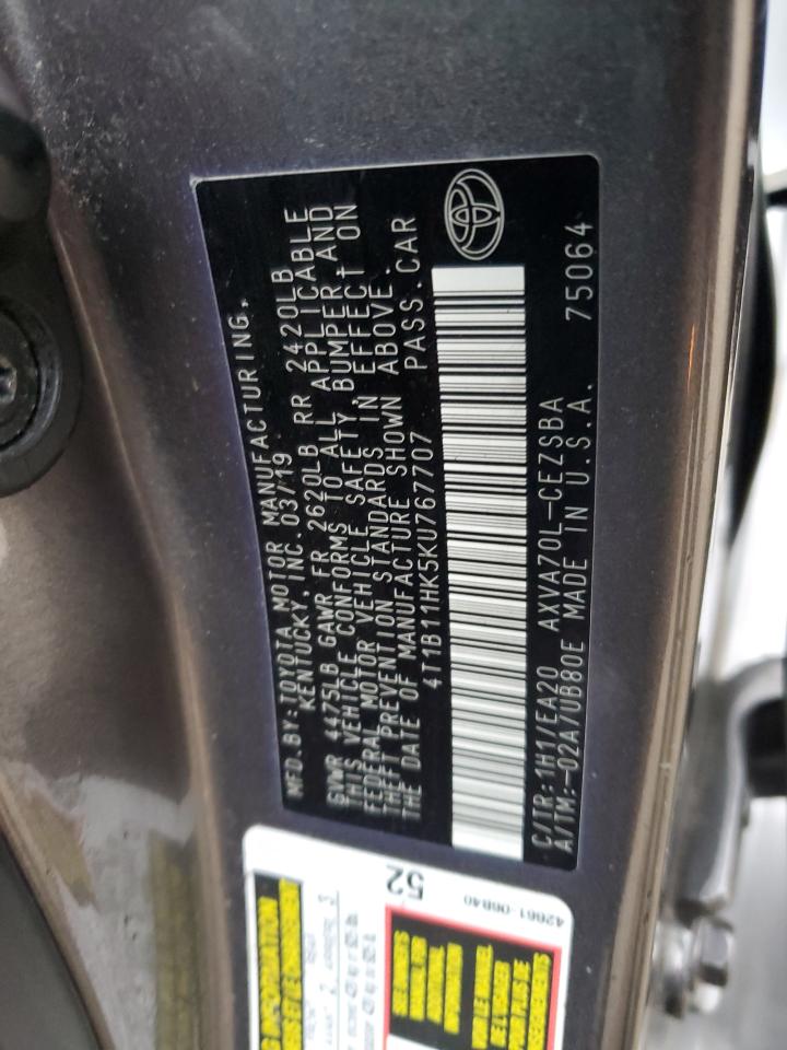 2019 Toyota Camry - Image 13