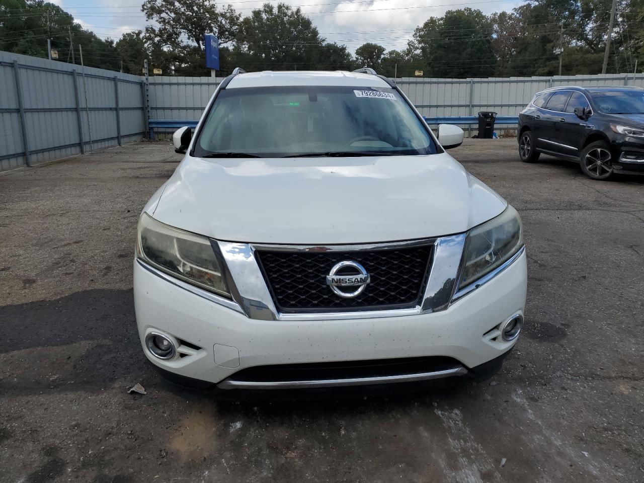 2014 Nissan Pathfinder - Image 5
