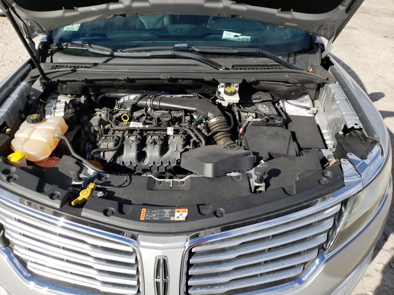 2015 Lincoln MKZ - Image 11