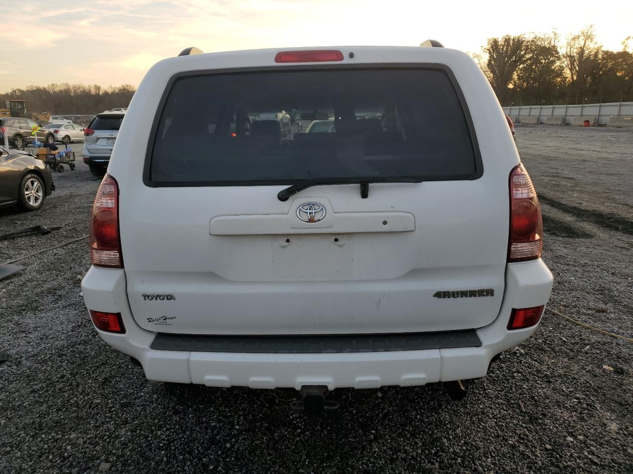 2005 Toyota 4Runner - Image 6