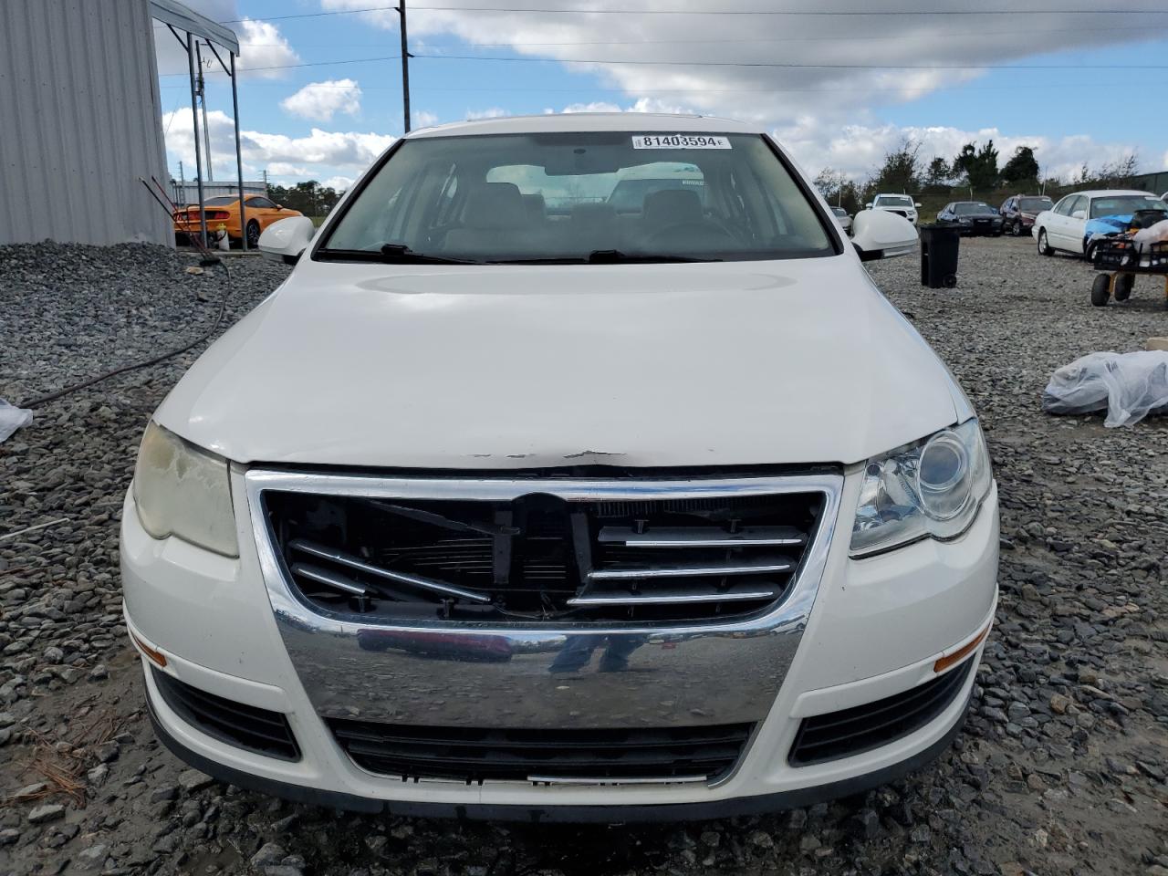 2008 Volkswagen Passat - Image 5