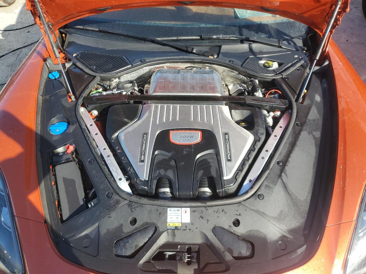 2022 Porsche Panamera - Image 11