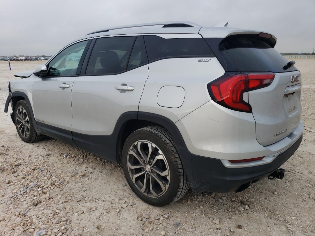 2019 GMC Terrain - Image 2
