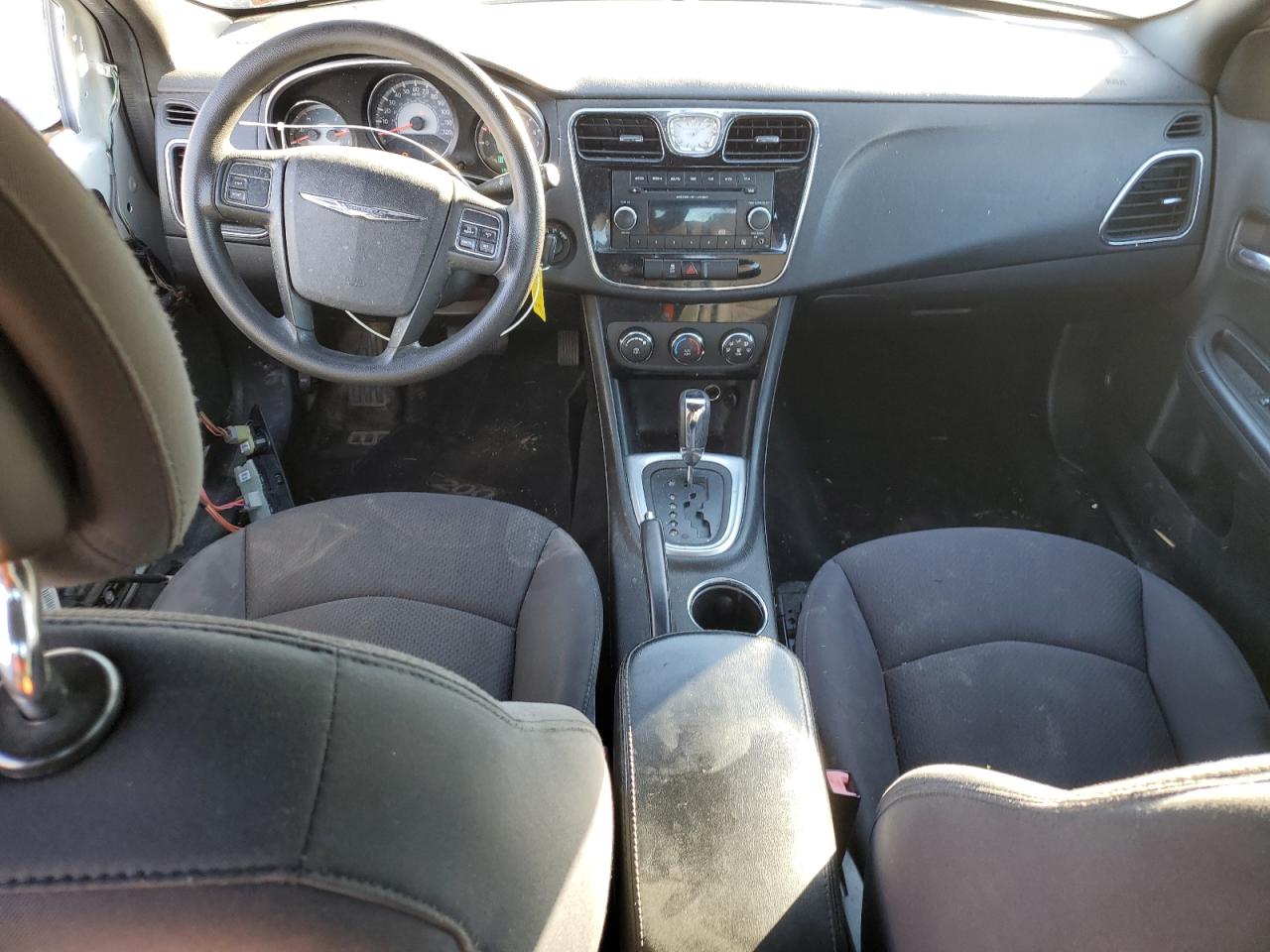 2012 Chrysler 200 - Image 8