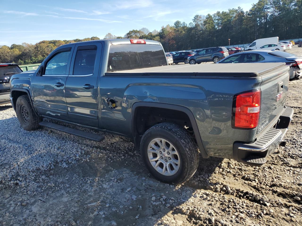 2014 GMC Sierra - Image 2