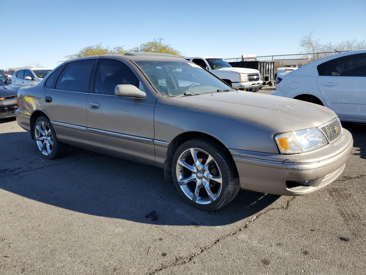 1998 Toyota Avalon - Image 4