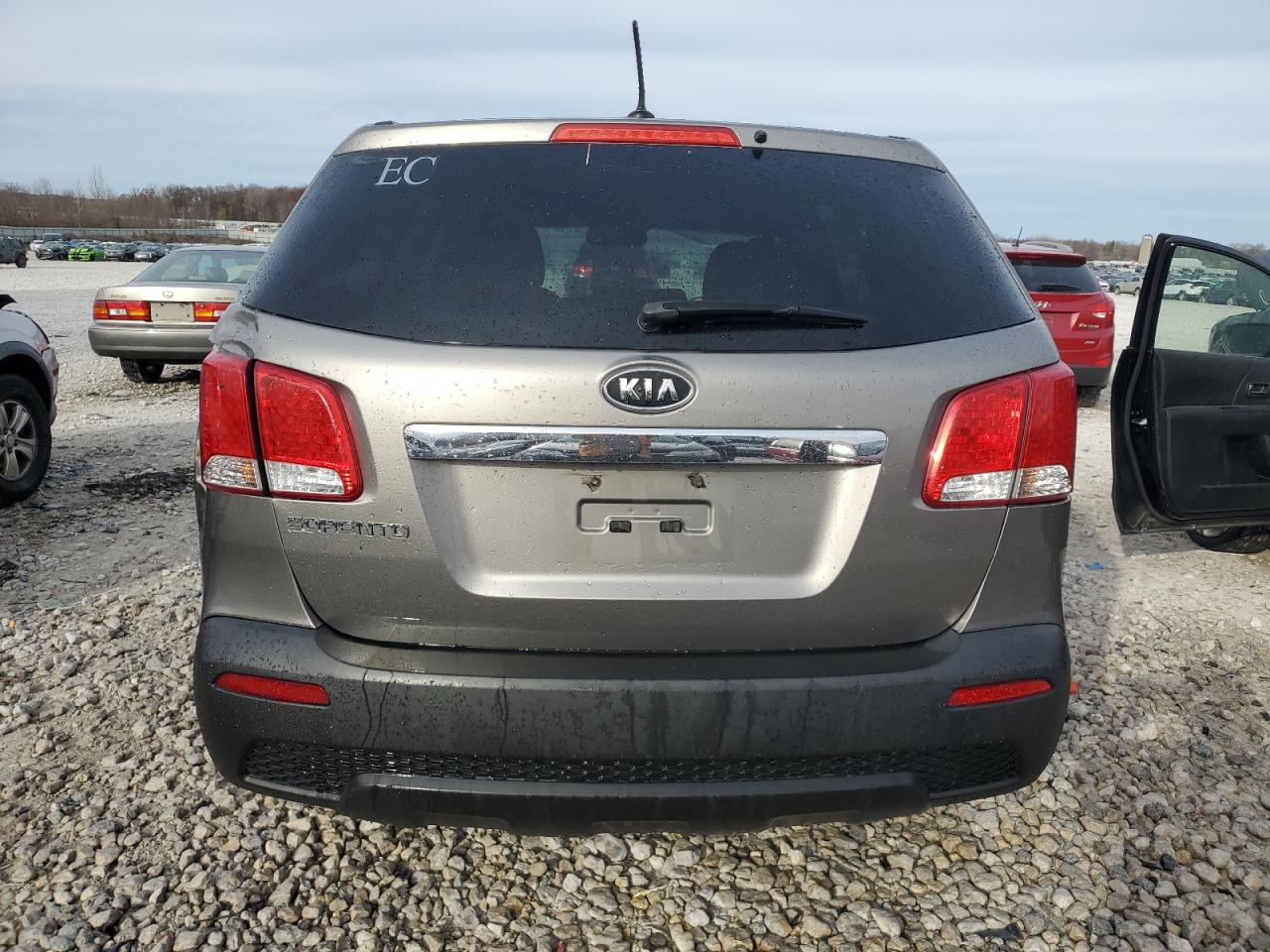 2011 Kia Sorento Base VIN: 5XYKT3A11BG095447 Lot: 80284394