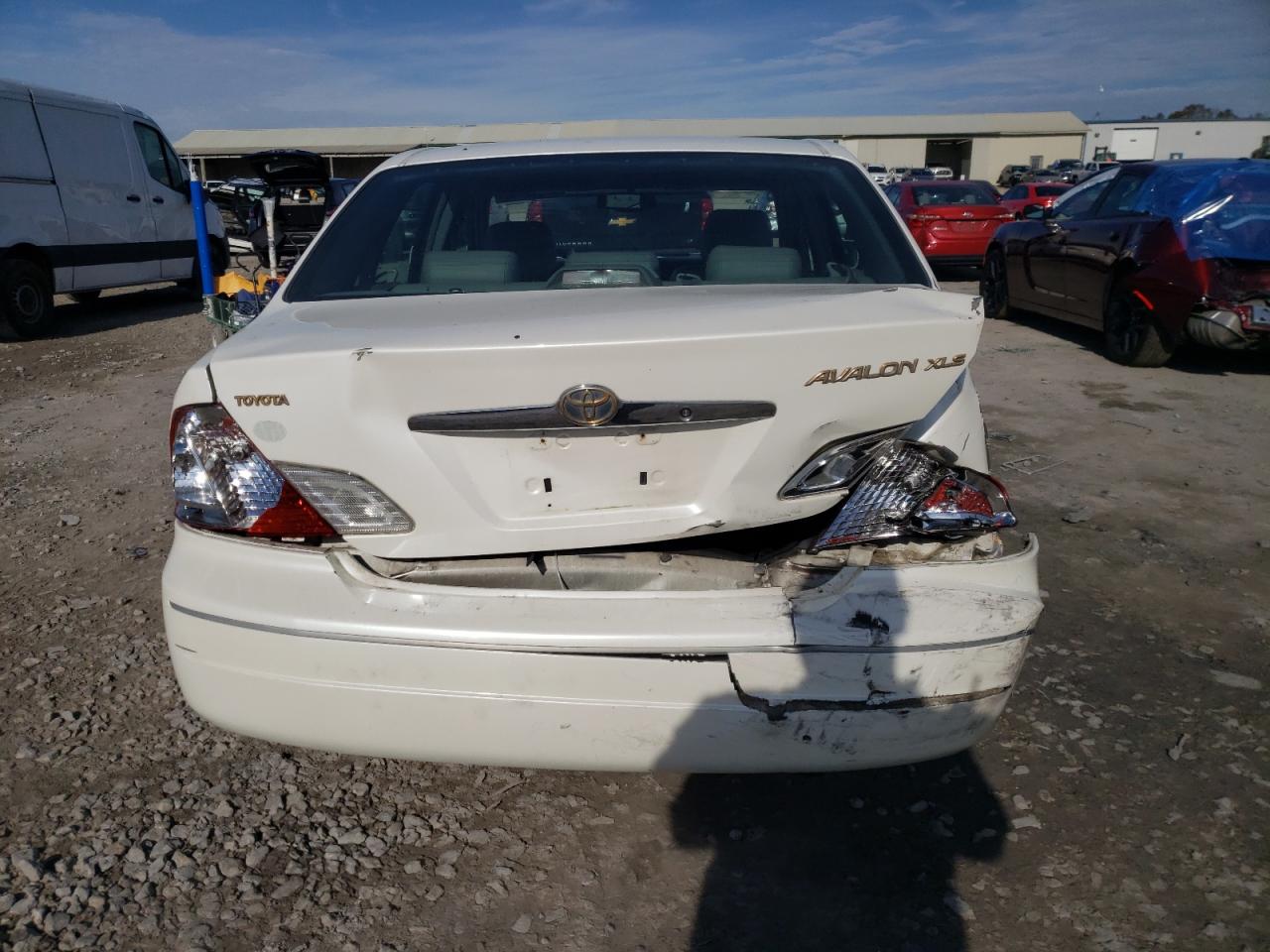 2001 Toyota Avalon - Image 6
