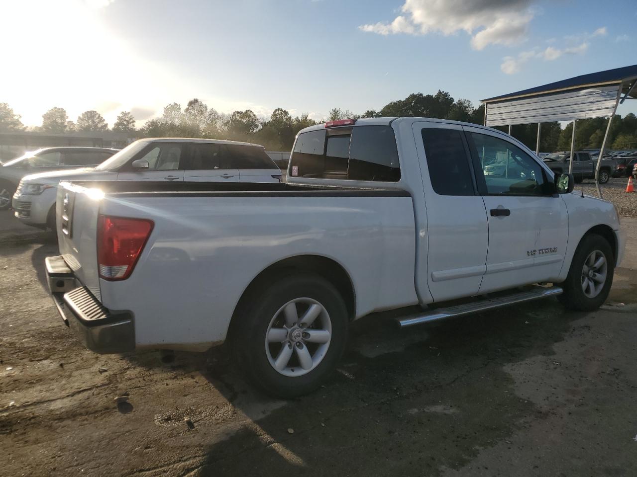 2008 Nissan Titan - Image 3