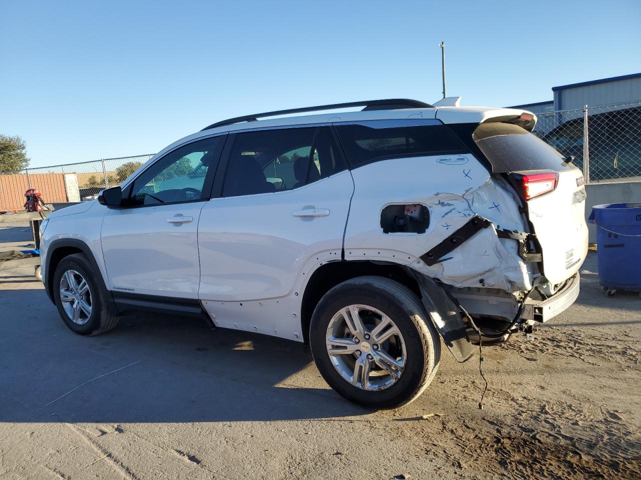 2022 GMC Terrain - Image 2