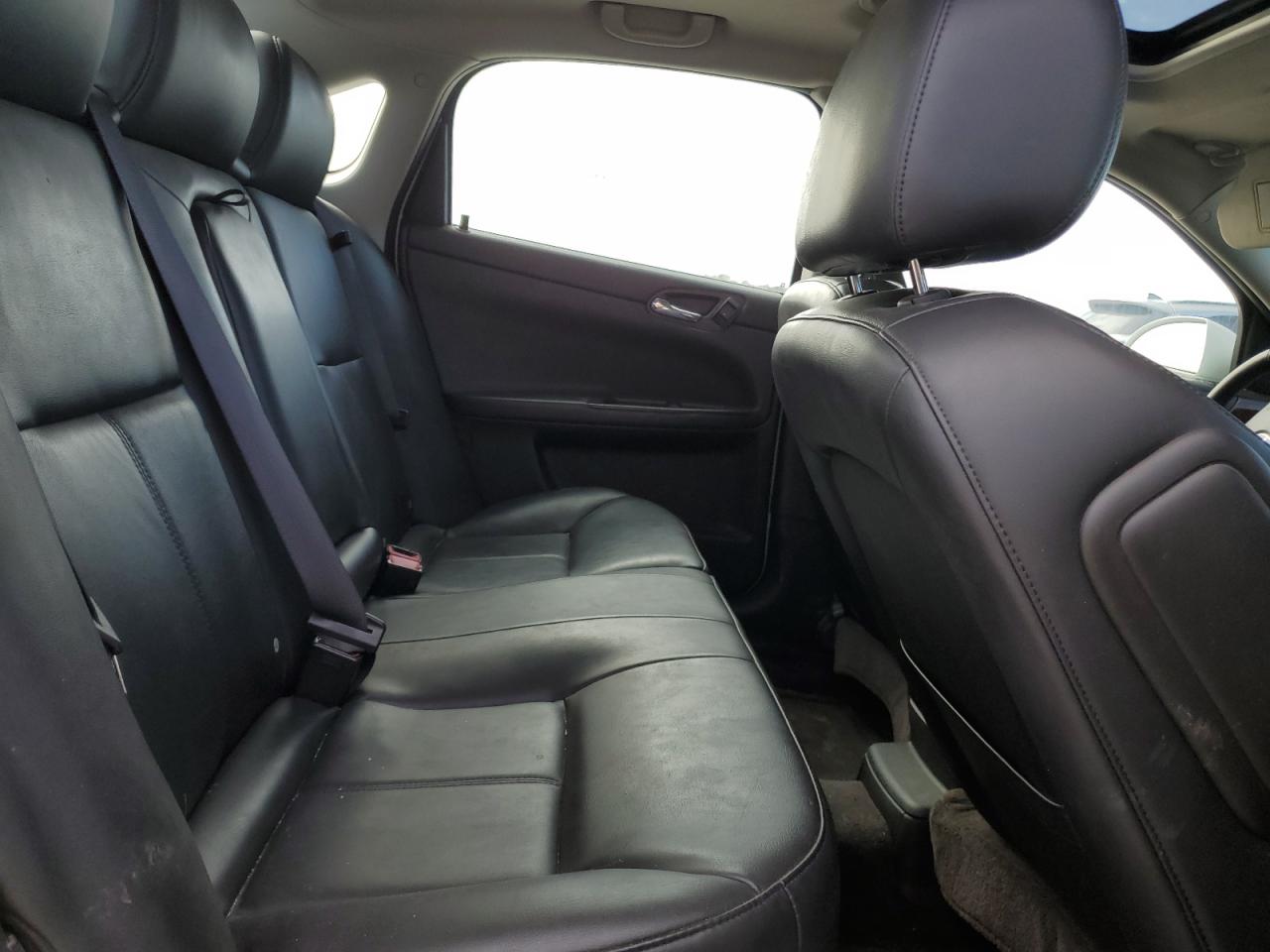 2011 Chevrolet Impala - Image 10