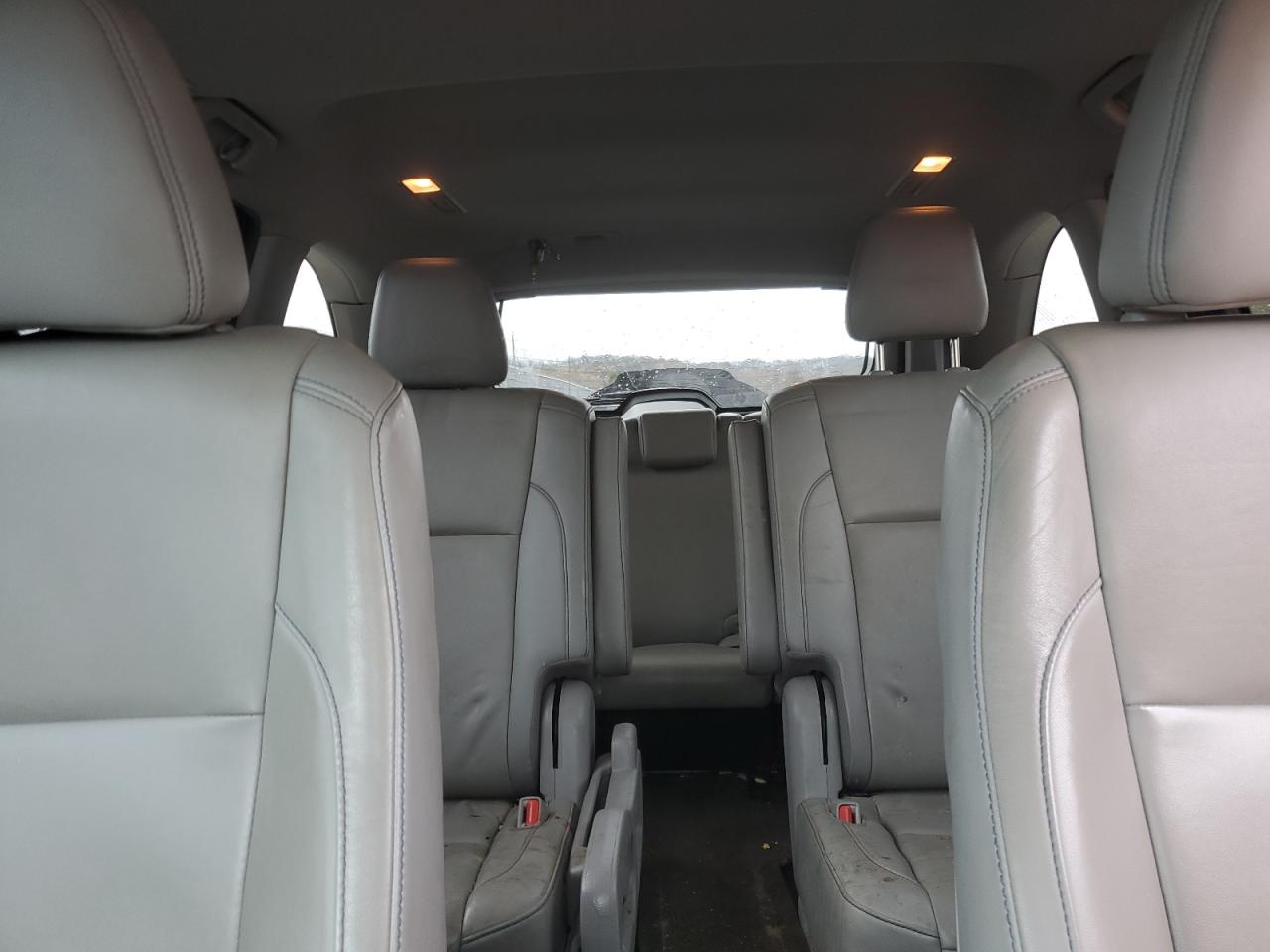2019 Toyota Highlander - Image 10