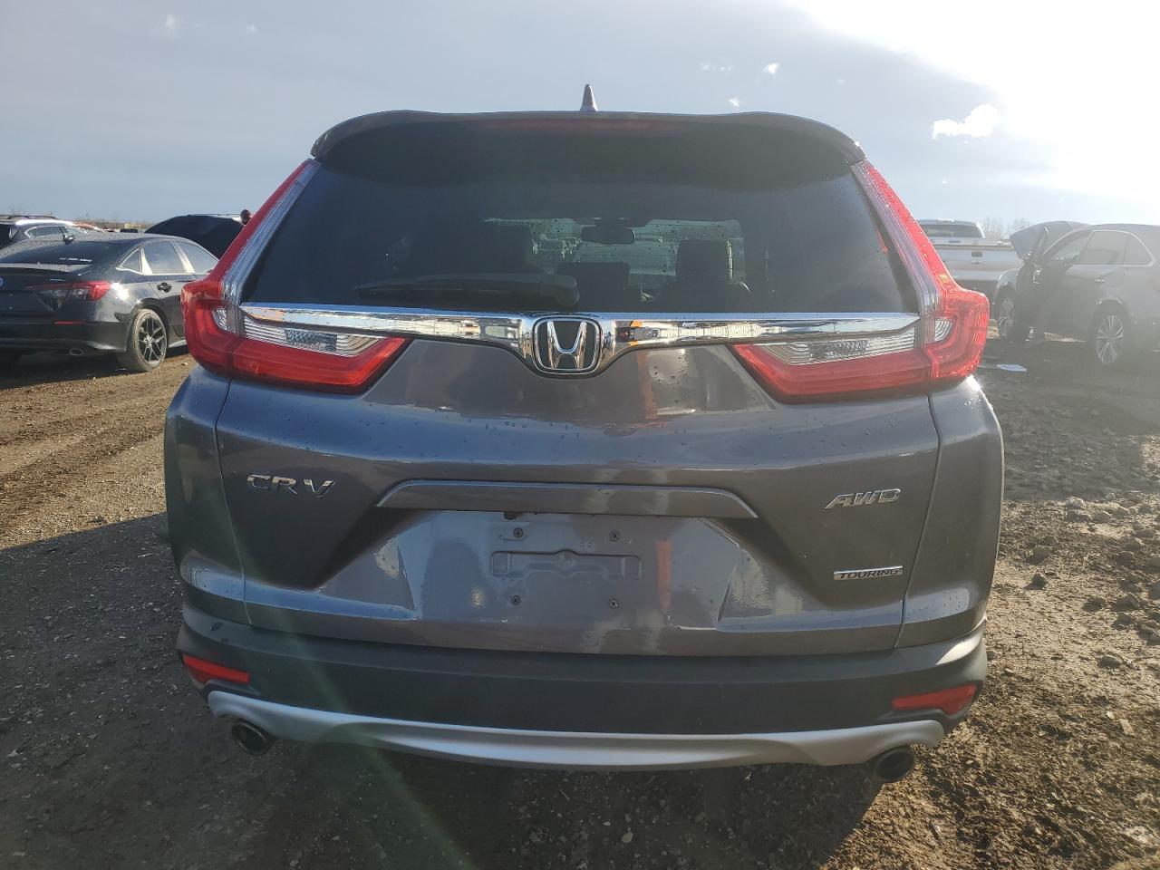 2018 Honda Cr-V Touring VIN: 7FARW2H94JE070712 Lot: 81582564