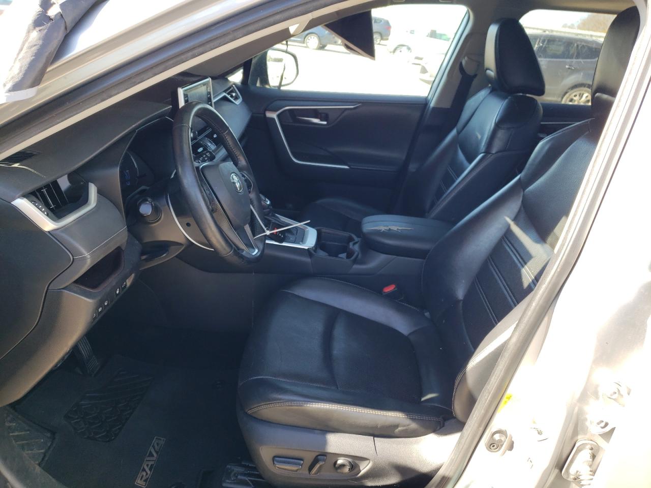 2019 Toyota RAV 4 - Image 7