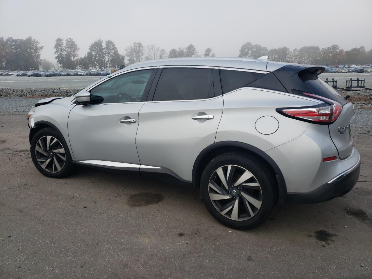 2017 Nissan Murano - Image 2