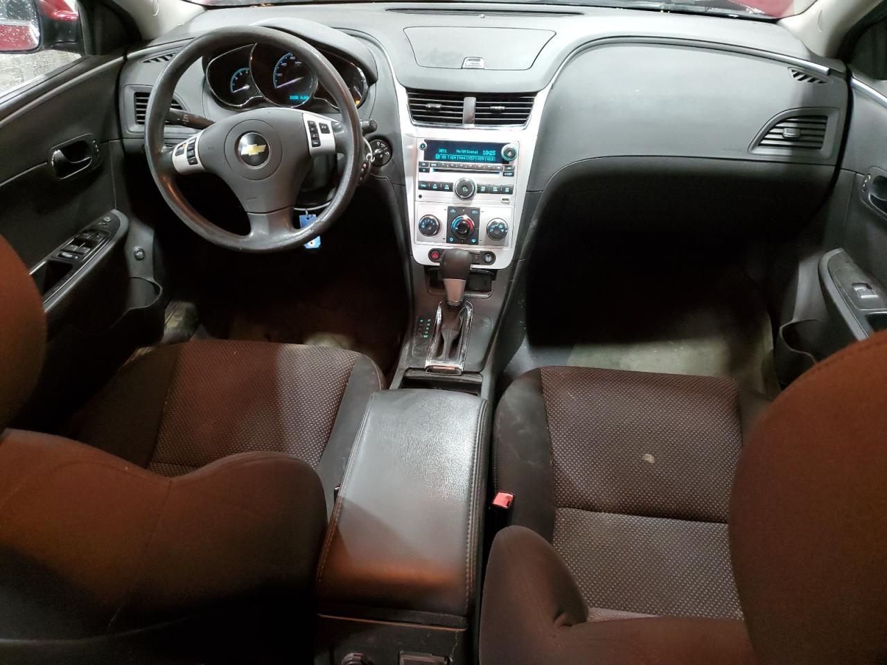 2011 Chevrolet Malibu - Image 8