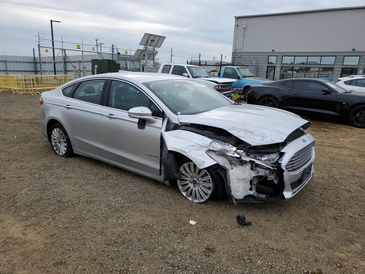 VIN 3FA6P0LU0GR387086 2016 FORD FUSION no.4