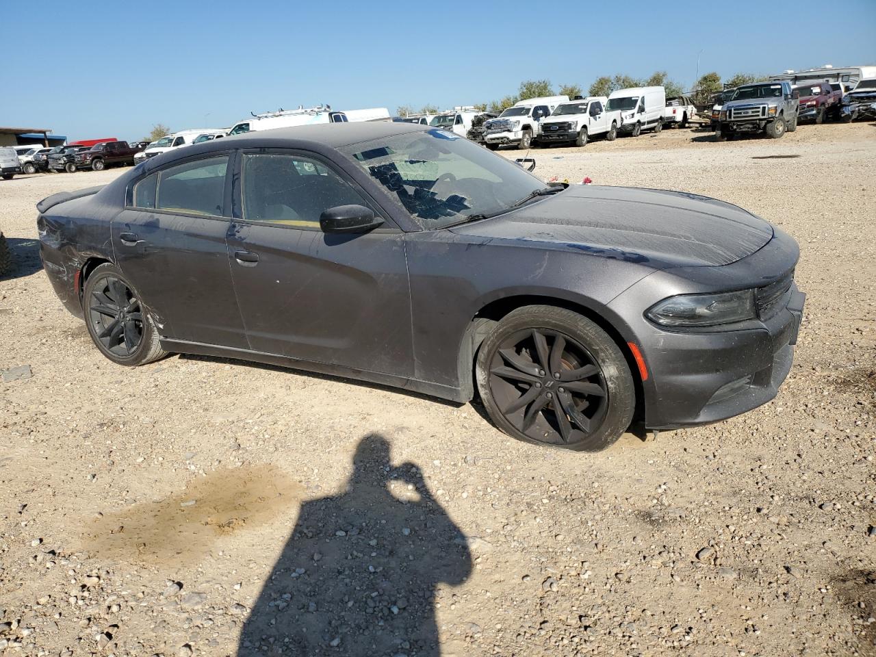 VIN 2C3CDXBGXJH158142 2018 DODGE CHARGER no.4