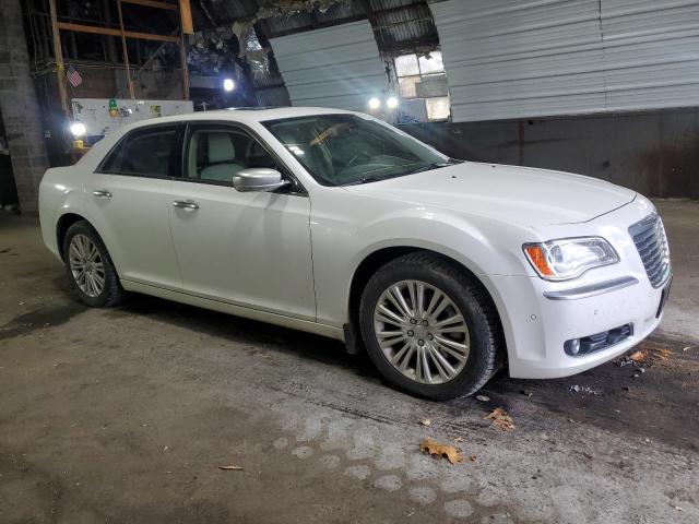  CHRYSLER 300 2013 White