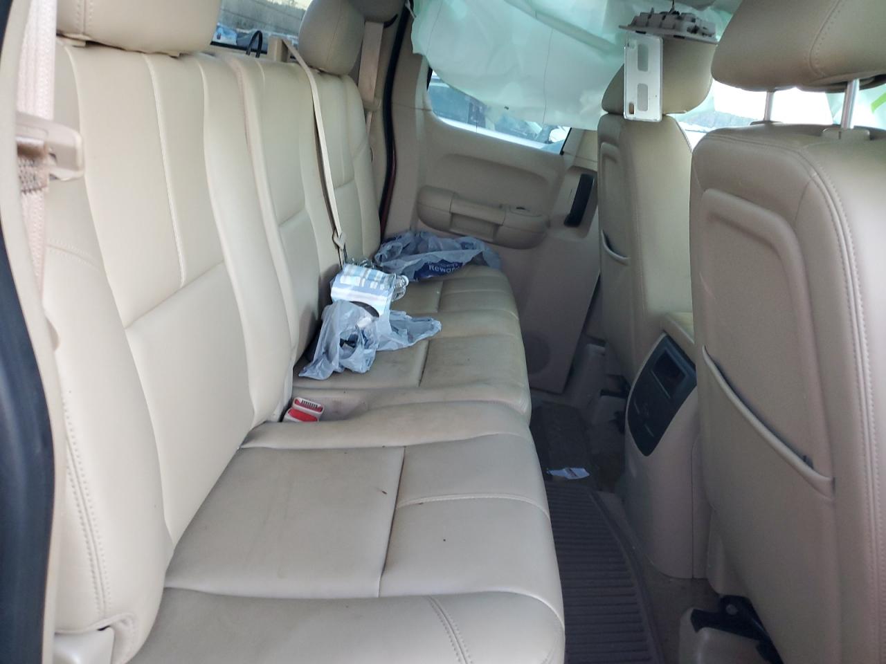 2010 GMC Sierra - Image 10