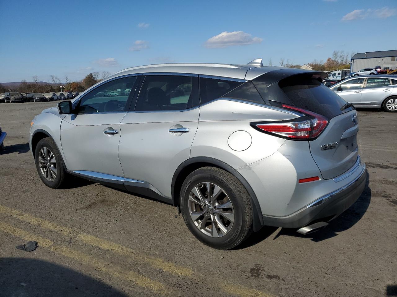 2017 Nissan Murano - Image 2