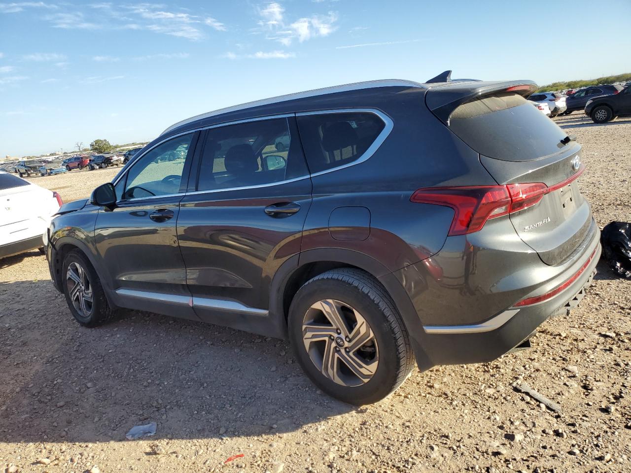 2022 Hyundai Santa Fe - Image 2