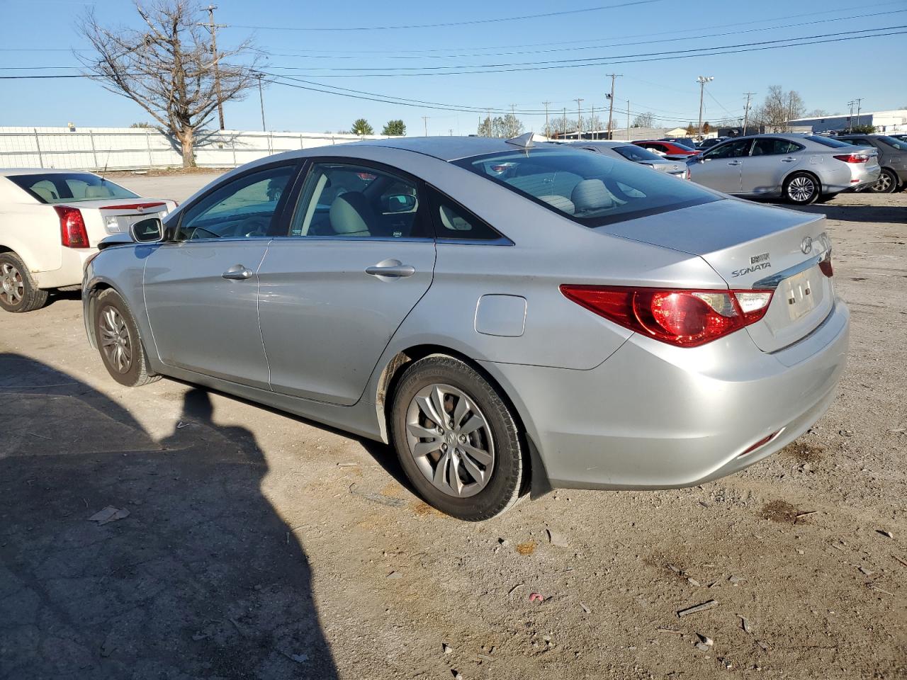 2013 Hyundai Sonata - Image 2
