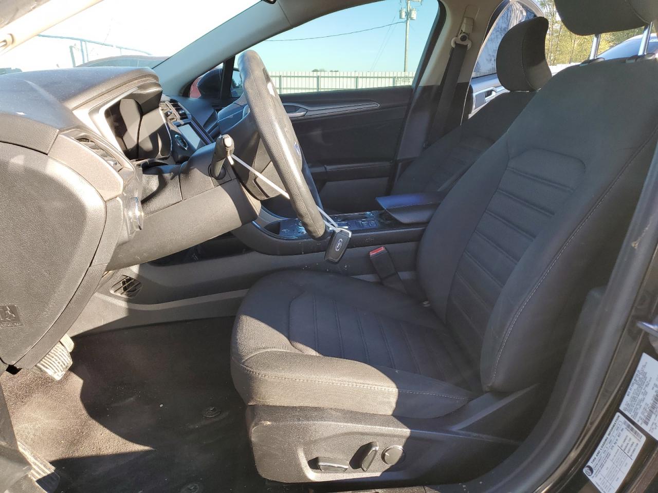 2019 Ford Fusion Se VIN: 3FA6P0LU7KR261655 Lot: 80472754