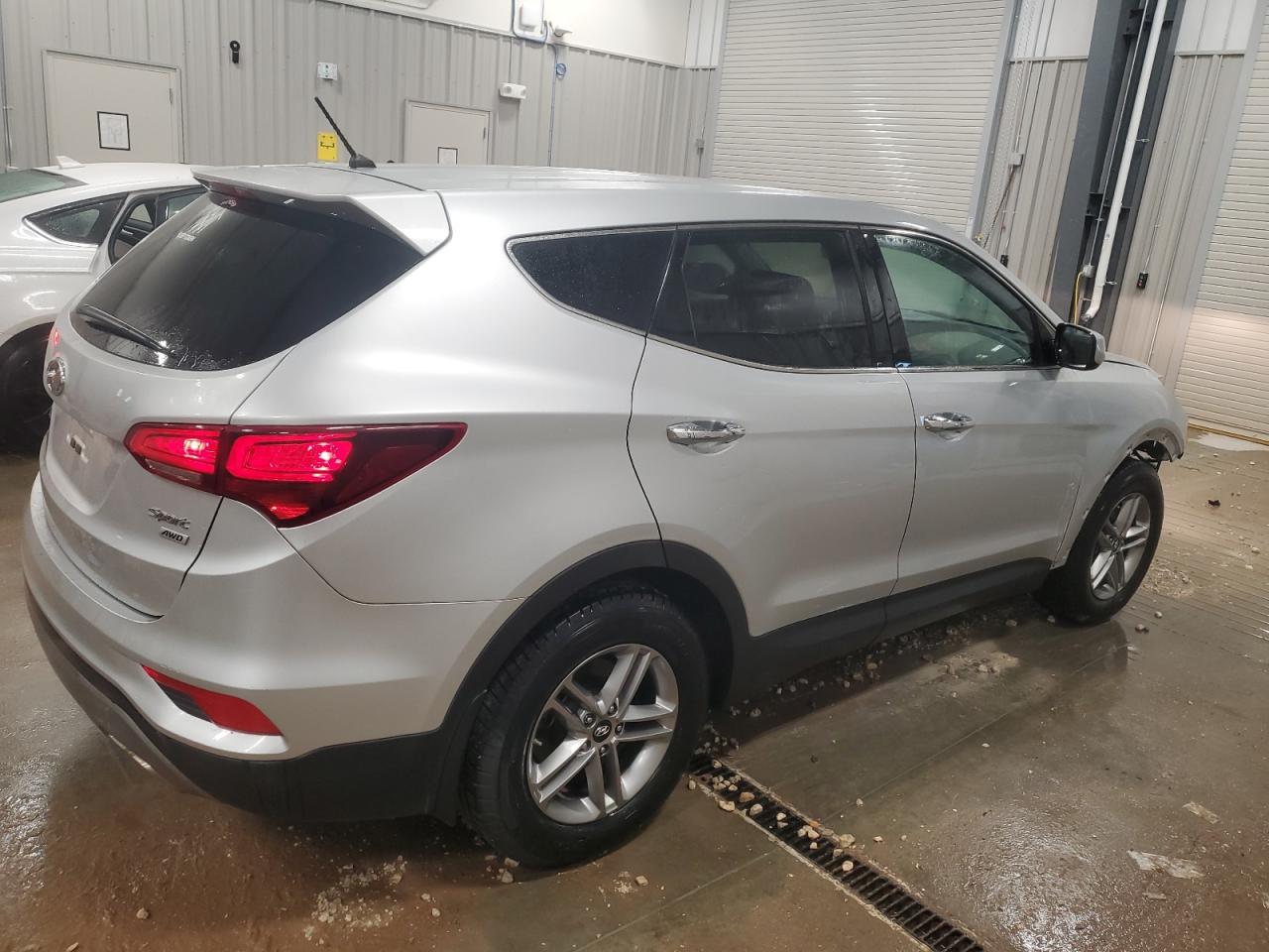 VIN 5XYZTDLB4JG503898 2018 HYUNDAI SANTA FE no.3