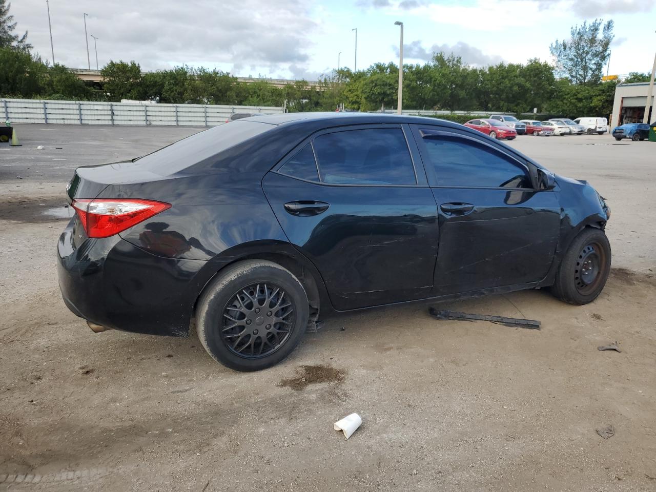 2015 Toyota Corolla - Image 3