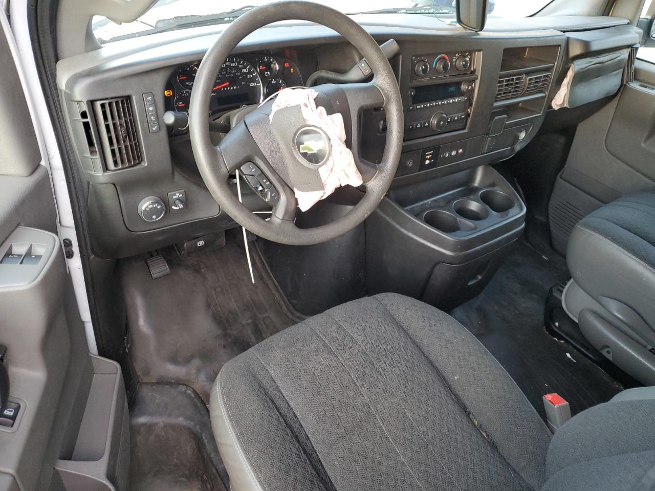 2020 Chevrolet Express G2500 VIN: 1GCWGAFG3L1230050 Lot: 80879594