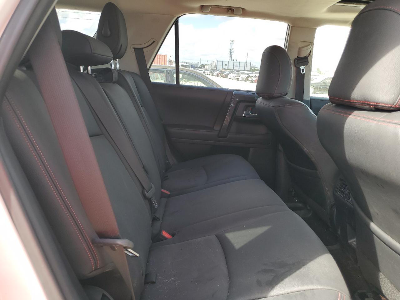 2022 Toyota 4Runner Sr5 Premium VIN: JTELU5JR3N6025065 Lot: 80193944