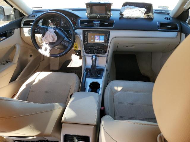  VOLKSWAGEN PASSAT 2013 Білий